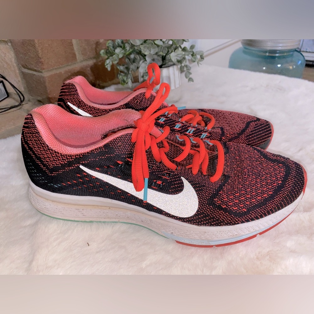 Nike Air Zoom Structure 18 Women’s Shoes Size 9.5 (683737-800)